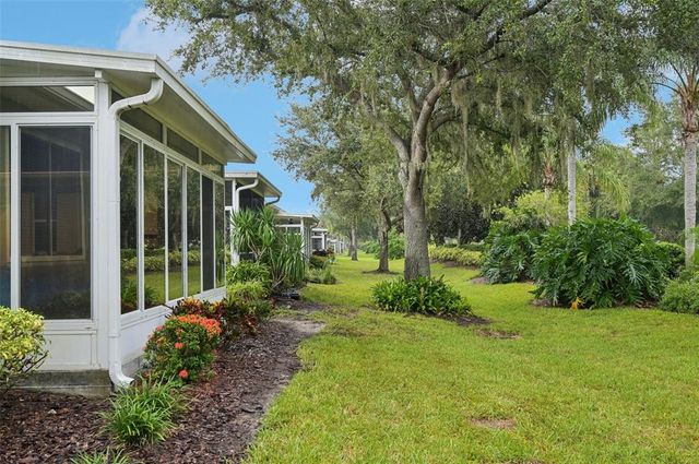 2040 SIFIELD GREENS WAY 24, Sun City Center, FL 33573