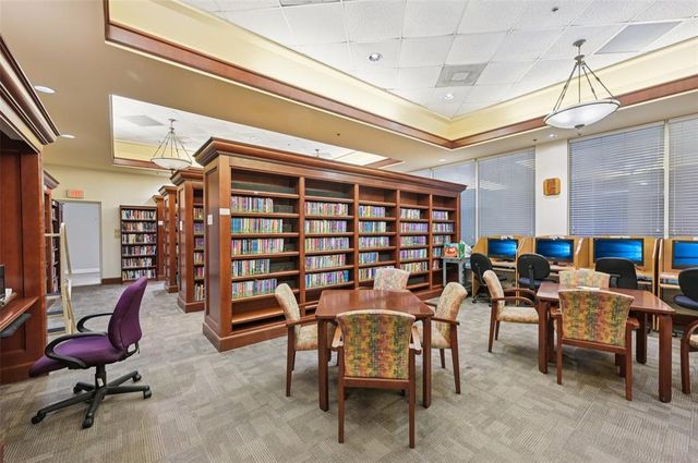 2040 SIFIELD GREENS WAY 24, Sun City Center, FL 33573