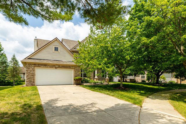 3211 Foxway Court, Ann Arbor, MI 48105