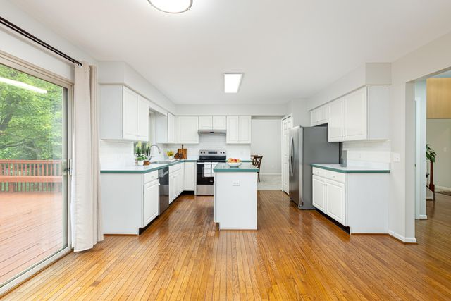 3211 Foxway Court, Ann Arbor, MI 48105