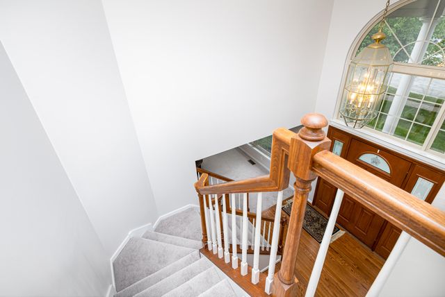 3211 Foxway Court, Ann Arbor, MI 48105