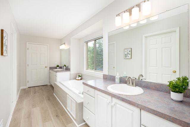 3211 Foxway Court, Ann Arbor, MI 48105