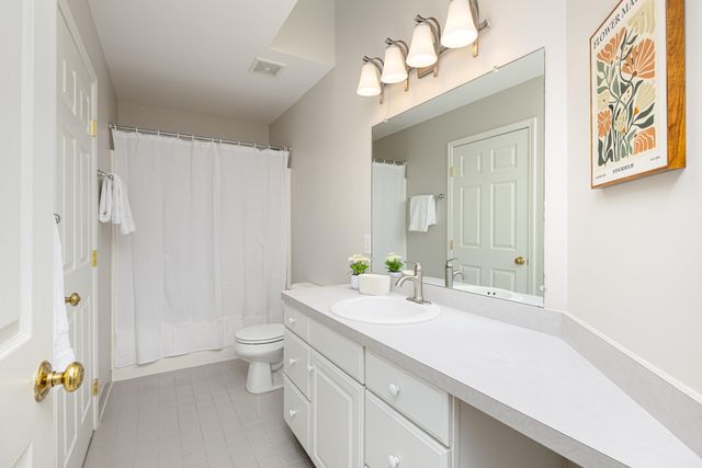 3211 Foxway Court, Ann Arbor, MI 48105