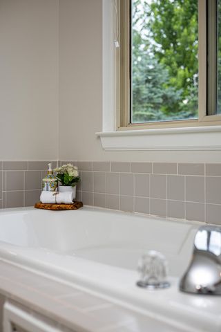 3211 Foxway Court, Ann Arbor, MI 48105