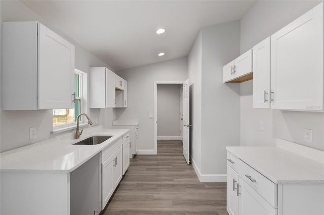 1802 SW HILLIARD AVENUE, Dunnellon, FL 34431