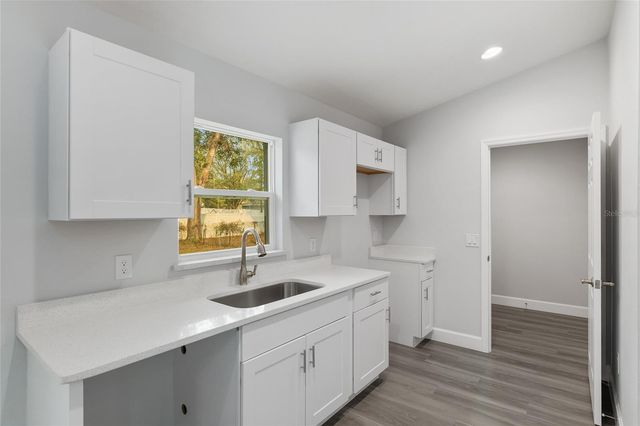 1802 SW HILLIARD AVENUE, Dunnellon, FL 34431