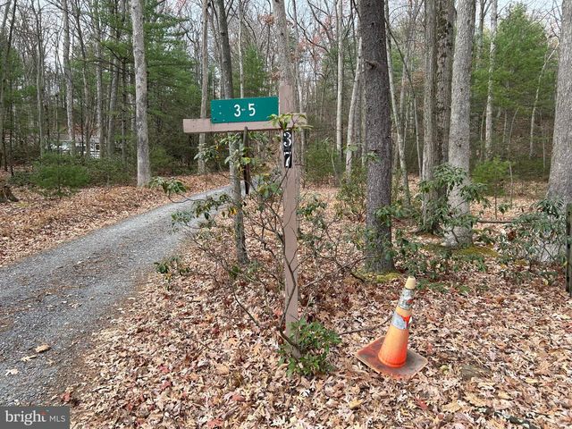 45 EVERGREEN, Orrtanna, PA 17353