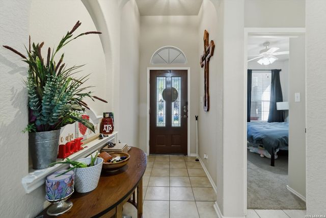 2616 Gallant Fox Dr, Schertz, TX 78108