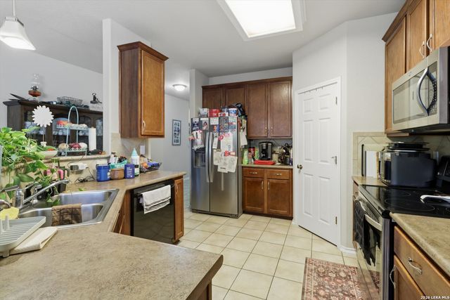 2616 Gallant Fox Dr, Schertz, TX 78108