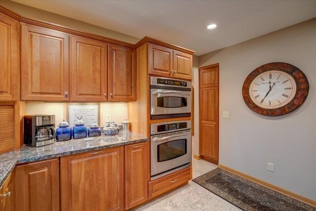 701 Woodward Drive, Madison, WI 53704