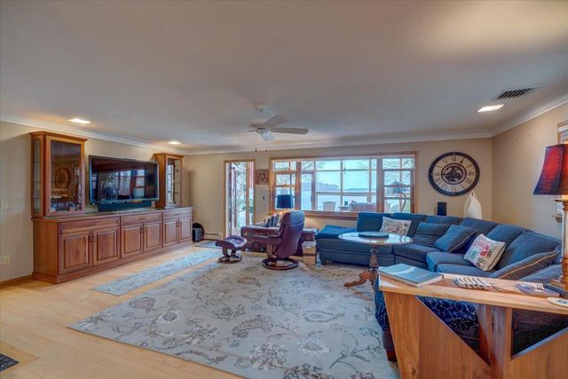 701 Woodward Drive, Madison, WI 53704