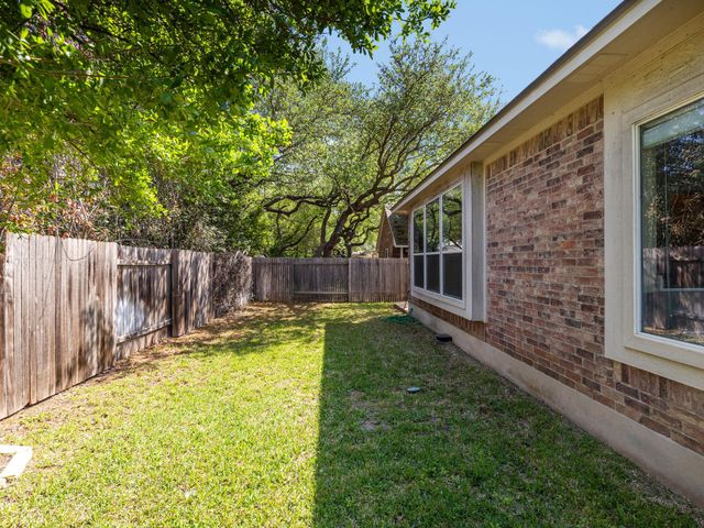 2101 Burnie Bishop PL, Cedar Park, TX 78613