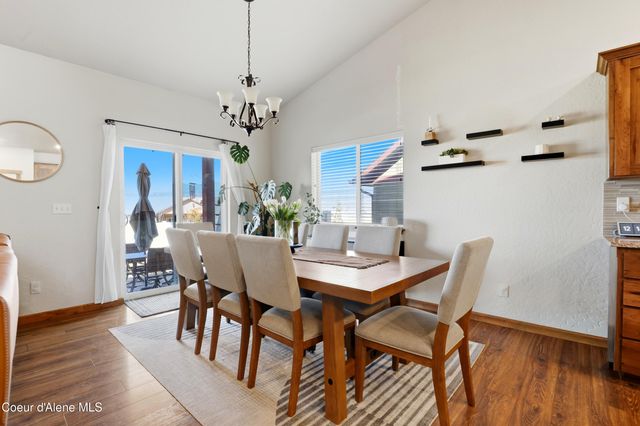 13421 N Shimmering Ct, Rathdrum, ID 83858