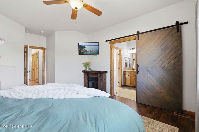 13421 N Shimmering Ct, Rathdrum, ID 83858