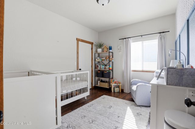 13421 N Shimmering Ct, Rathdrum, ID 83858