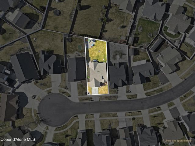 13421 N Shimmering Ct, Rathdrum, ID 83858