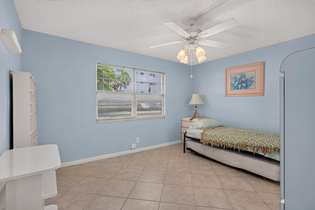 2006 GRANADA Drive J1, Coconut Creek, FL 33066