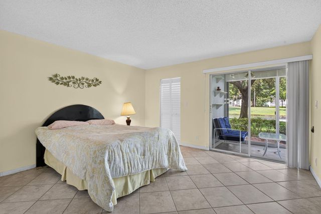 2006 GRANADA Drive J1, Coconut Creek, FL 33066