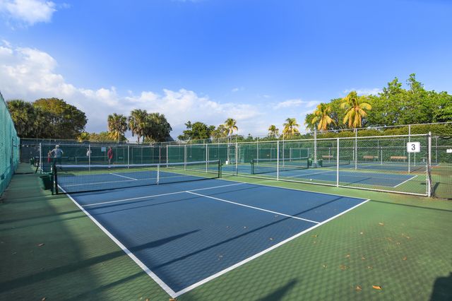 2006 GRANADA Drive J1, Coconut Creek, FL 33066