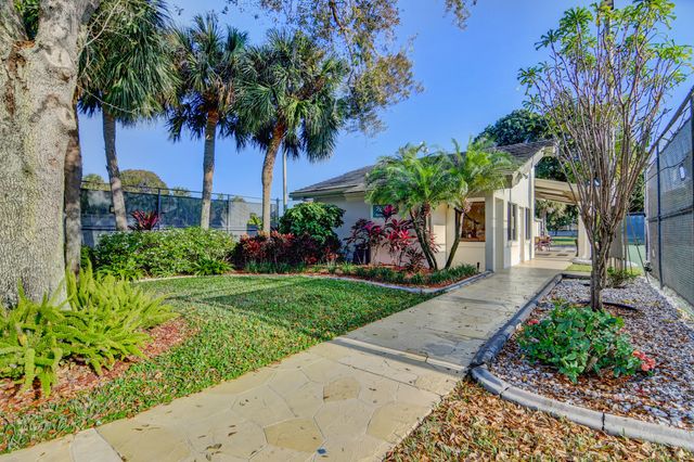 2006 GRANADA Drive J1, Coconut Creek, FL 33066