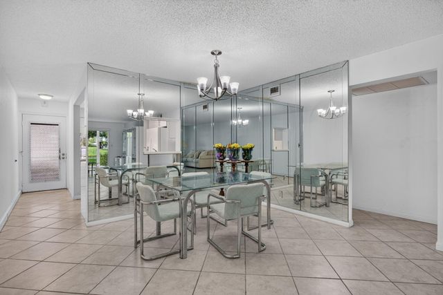 2006 GRANADA Drive J1, Coconut Creek, FL 33066