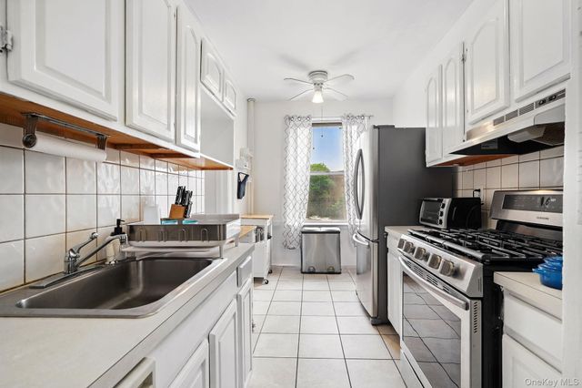 472 Gramatan Avenue CC3 CC3, Building 6, Mount Vernon, NY 10552