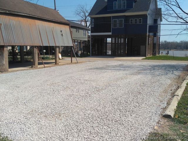 4808 Upper River Road, Jeffersonville, IN 47130