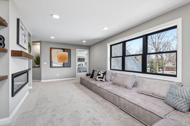 5034 Sparrow Road, Minnetonka, MN 55345