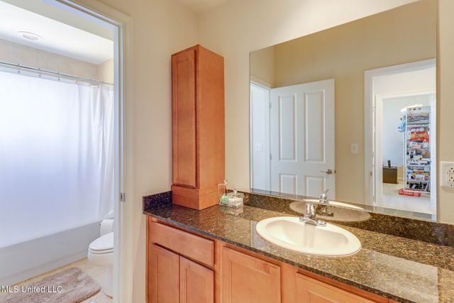 1100 W Beach Boulevard, 311, Pass Christian, MS 39571