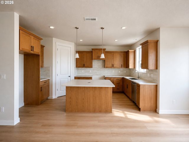 12695 Sw Trask St, Beaverton, OR 97007