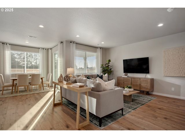 12695 Sw Trask St, Beaverton, OR 97007