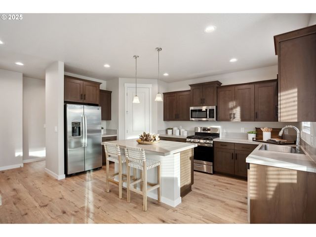 12695 Sw Trask St, Beaverton, OR 97007