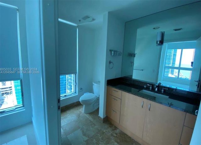 300 S Biscayne Boulevard T2302, Miami, FL 33131
