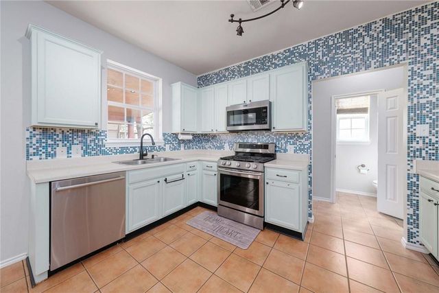 1136 Beechwood DR, Kyle, TX 78640