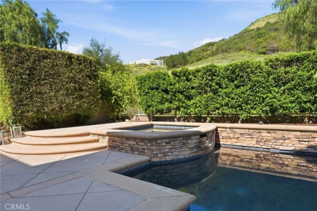 21232 Meander, Trabuco Canyon, CA 92679