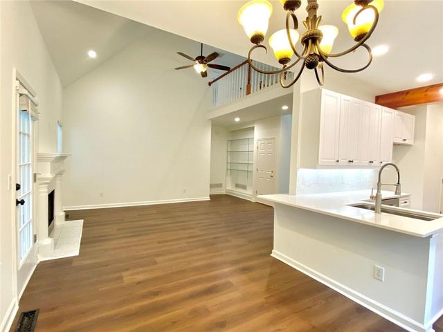 5923 Rosie SE Lane, Mableton, GA 30126