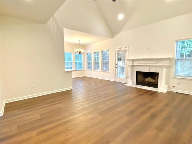 5923 Rosie SE Lane, Mableton, GA 30126