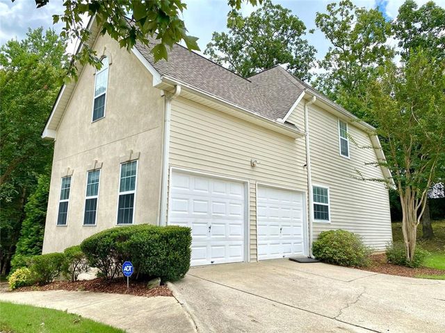 5923 Rosie SE Lane, Mableton, GA 30126