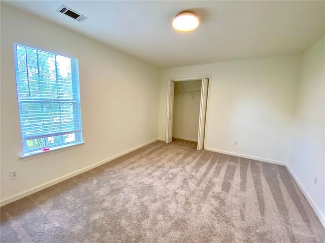 5923 Rosie SE Lane, Mableton, GA 30126