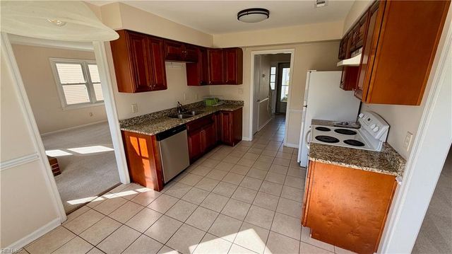 2429 Rock Lake LOOP, Virginia Beach, VA 23456