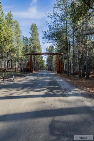 1663 Shadow Run, Ashton, ID 83420