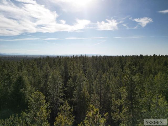 1663 Shadow Run, Ashton, ID 83420