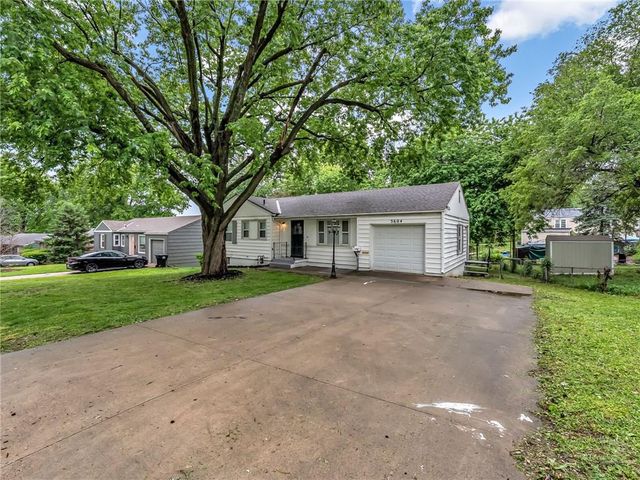 3604 N Pleasant Street, Independence, MO 64050