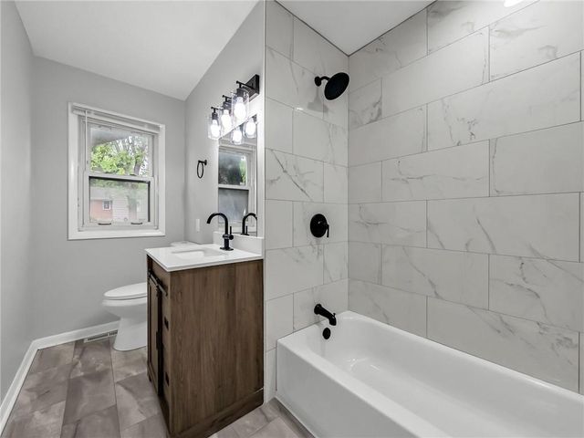 3604 N Pleasant Street, Independence, MO 64050