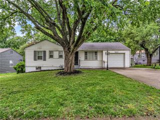 3604 N Pleasant Street, Independence, MO 64050