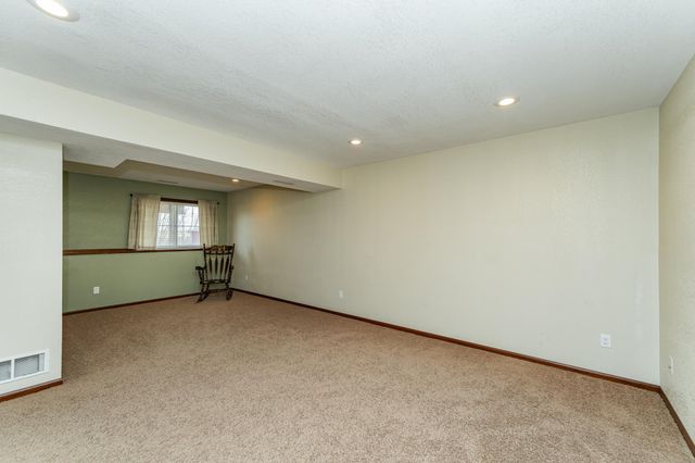 5301 Castleview Drive NW, Rochester, MN 55901