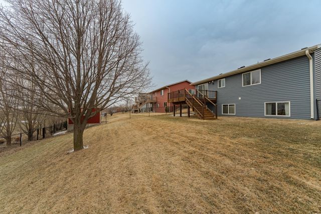 5301 Castleview Drive NW, Rochester, MN 55901