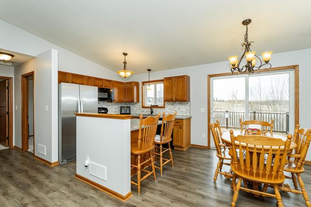 5301 Castleview Drive NW, Rochester, MN 55901