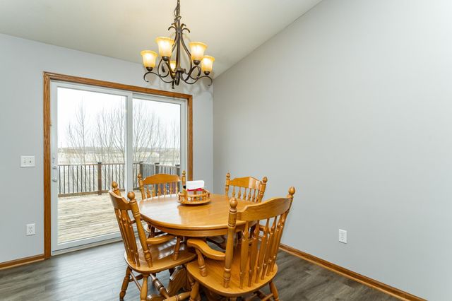 5301 Castleview Drive NW, Rochester, MN 55901