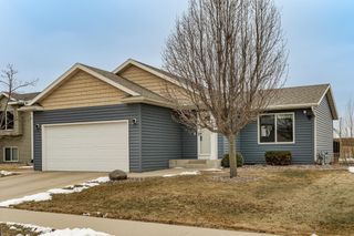 5301 Castleview Drive NW, Rochester, MN 55901